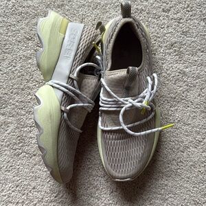 SOREL Light Gray and Lime Sneakers